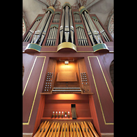 Schningen am Elm, St. Lorenz, Orgel mit Spieltisch
