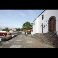 Tacoronte (Teneriffa), Santa Catalina, Nördliches Seitenschiff und Calle del Calvario