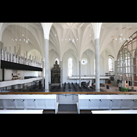 Kassel, St. Martin, Blick von der rechten Seitenempore zur Orgel und in die Kirche