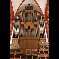 Gttingen, St. Johannis, Orgel mit Rckpositiv von der Empore aus gesehen