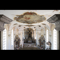 Herbolzheim, St. Alexius, Blick ber das Rckpositiv in den Kirchenraum und auf die Deckengemlde