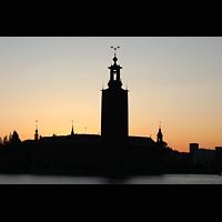 Stockholm, Stadshus (City Hall), Blick von Riddarsholmen zum Stadshus - Abendstimmung