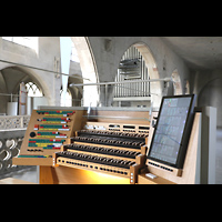 Köln (Cologne), Jesuitenkirche / Kunst-Station St. Peter, Alter Spieltisch mit neuem Touchscreen für SINUA-System