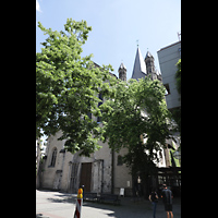 Köln (Cologne), Groß St. Martin, Westfassade mit Vierungsturm