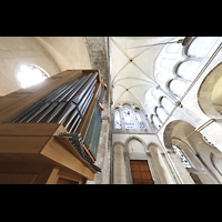 Köln (Cologne), Groß St. Martin, Seitlicher Blick von der Orgel in die Kirche