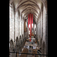 Nürnberg (Nuremberg), St. Lorenz, Blick von der Hauptorgelempore ins Hauptschiff und zur Laurentiusorgel