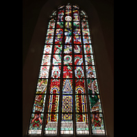 Mnchen (Munich), Liebfrauendom, Von der Orgel verdecktes Buntglasfenster an der Westwand von Alois Miller 81955)