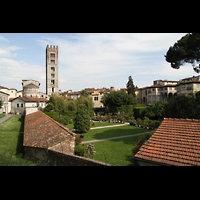 Lucca, Basilica di San Frediano, Auenansicht auf den Chor und Turm