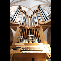 Dortmund, Stiftskirche St. Clara, Orgel mit Spieltisch
