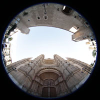 Palma de Mallorca, Catedral La Seu, Fassade der Kathedrale und gegenber der Palau Reial de l'Almudaina