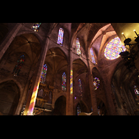 Palma de Mallorca, Catedral La Seu, Blick zur Orgel und zur groen Rosette