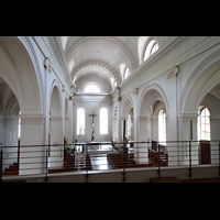 Schramberg, St. Maria, Chorraum von der Orgelempore aus gesehen