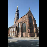Hamburg, St. Katharinen, Außenansicht auf den Chor und Turm
