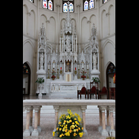 Denver, Cathedral Basilica of the Immaculate Conception, Altar