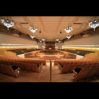 Bamberg, Konzert- und Kongresshalle, Konzerthalle Gesamtansicht mit Orgel