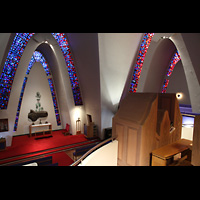 Kpavogur, Kpavogskirkja, Blick ber das Rckpositiv in die Kirche