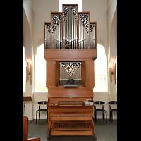 Reykjavík, Háteigskirkja, Orgel mit Spieltisch