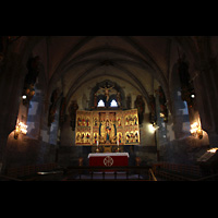 Bergen, Mariakirke, Chorraum mit Altar