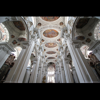 Passau, Dom St. Stephan, Deckengewölbe und Chorraum