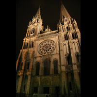 Chartres, Cathdrale Notre-Dame, Fassade bei Nacht