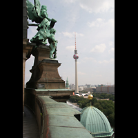 Berlin, Dom, Blick zum Fernsehturm
