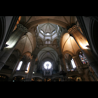 Mnchen (Munich), St. Lukas, Innenraum  mit Chor und Kuppel