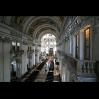 Salzburg, Dom, Blick von der Orgelempore ins Hauptschiff