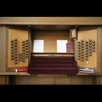 Wien (Vienna), Stephansdom, Spieltisch der Rieger-Orgel