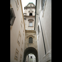Passau, Dom St. Stephan, Gang neben dem Seitenschiff und Turm