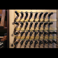 Alkmaar, Sint Laurenskerk, Rechte Registerstaffel