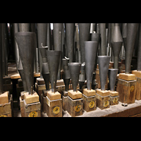 Alkmaar, Sint Laurenskerk, Hauzptwerkszungen 4-8-16' mit Originalbeschriftung von F.C. Schnitger.