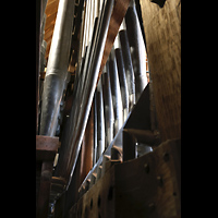 Alkmaar, Sint Laurenskerk, Rckseite der Prospektpfeifen-Spiegelfelder, bei Van Hagerbeer noch klingend