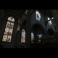 Gouda, Sint Janskerk - Grote Kerk, Buntglasfenster im nrdlichen Querhaus und Chorumgang