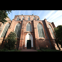 Groningen, Martinikerk, Sdlicher Chorraum vom Martinikerkhof aus gesehen