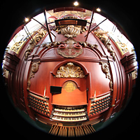 Haarlem, Sint Bavokerk, Seitlicher Blick vom Rckpositiv auf Spieltisch und linken 32'-Pedalturm