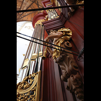 Haarlem, Sint Bavokerk, Blick vom Spieltisch auf den linken Pedalturm