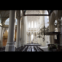 Leiden, Hooglandse Kerk, Vierung mit Willis-Orgel und Chorraum