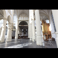 Leiden, Hooglandse Kerk, Blick von der Vierung auf Willis-Orgel und de Swart/von Hagerbeer-Orgel