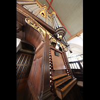 Leiden, Hooglandse Kerk, Spieltisch und Prospekt der de Swart/von Hagerbeer-Orgel