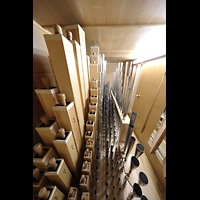 Wroclaw (Breslau), Akademia Muzyczna (Musikakademie), Groer bungssaal, Pfeifen im Schwellwerk, rechts das Basson-Hautbois