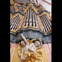 Wroclaw (Breslau), Bazylika sw. Elzbiety (St. Elisabeth), Rechter Pedalturm mit tragenden Engeln