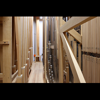 Wroclaw (Breslau), Bazylika sw. Elzbiety (St. Elisabeth), Pedalpfeifen Cis-Seite: links die Posaunen 32' und 16', rechts das Kleinpedal