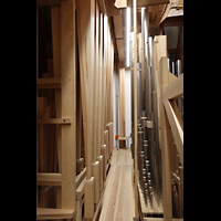Wroclaw (Breslau), Bazylika sw. Elzbiety (St. Elisabeth), Pedalpfeifen Cis-Seite: links die Posaunen 32' und 16', rechts das Kleinpedal