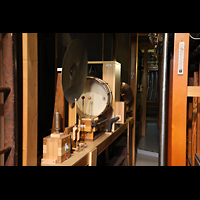 San Diego, Balboa Park, Spreckels Organ Pavilion (Freiluftorgel), Percussions: Factory Whistle, Cymbal F und P, Snare Drum und Gong (von li.)