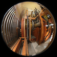 San Diego, Balboa Park, Spreckels Organ Pavilion (Freiluftorgel), Linker unterer Teil der Orgel mit Glockenspiel u. Open Diapason u. Great-Pfeifen u. Gross Flute (re)