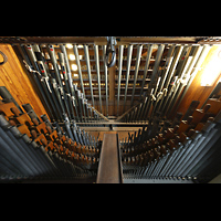 San Diego, Balboa Park, Spreckels Organ Pavilion (Freiluftorgel), Pfeifen im Solo: Gamba, Gamba Cel., Flute Cel., Tibia Plena, Harm. Flute; dahinter: Tuba Sonora 16'