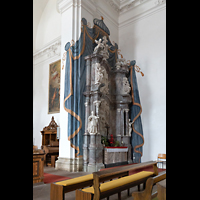 Goslar, Stiftskirche St. Georg (ehem. Klosterkirche), Seitenaltar mit gemalter Ornamentik